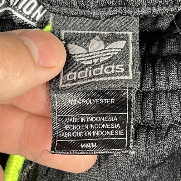 OKC Thunder Adidas NBA Basketball Shorts Black Neon Green Medium Limited Edition - Picture 9 of 12